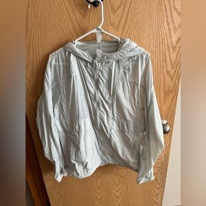 Lululemon wind breaker (Teal color)